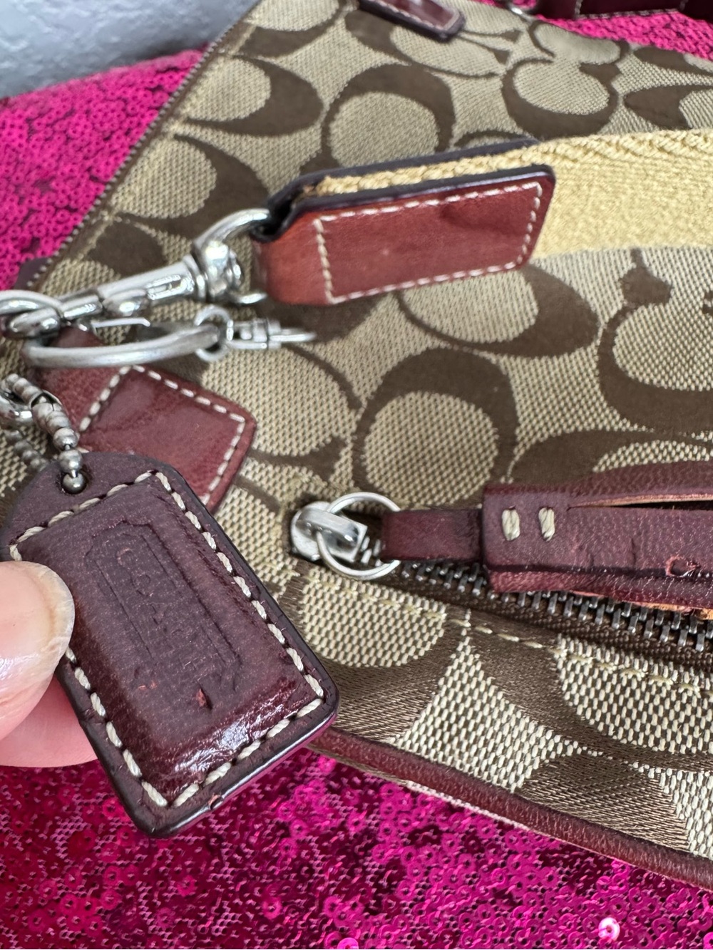 COACH 🎆 Signature Suede, Leather Crossbody Bag, Tan & Burgundy, Monogrammed Logo - Picture 12 of 16